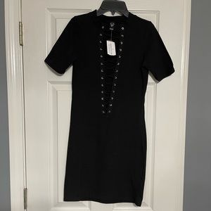 T-shirt dress, low-cut